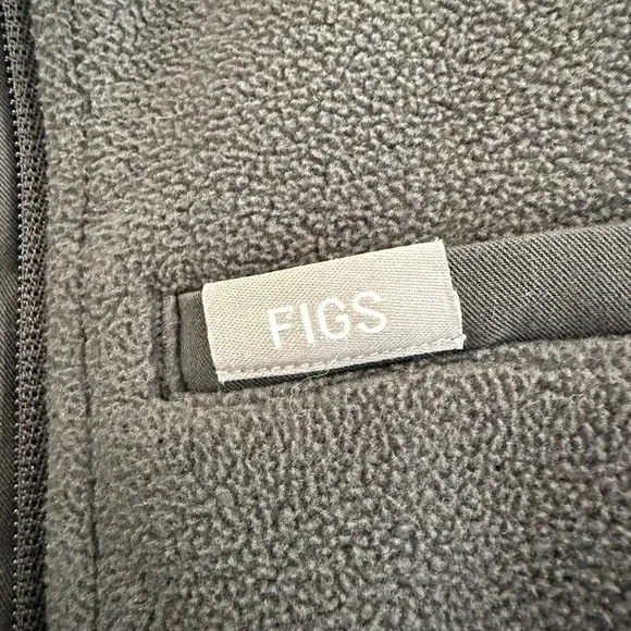 FIGS Women’s On-Shift Fleece Jacket in Deep Charcoal (small) - Picture 3 of 7